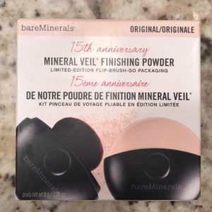 NIB Bare Minerals Veil Finishing Powder